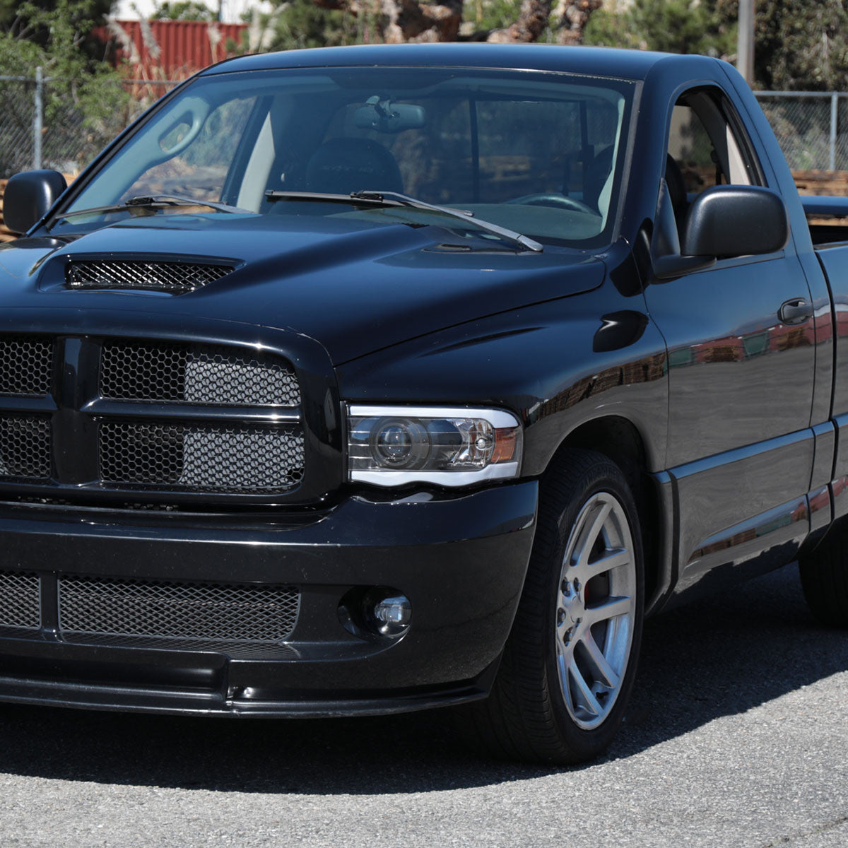 2002-2005 Dodge Ram 1500 / 2003-2005 Dodge Ram 2500 / 3500 LED Tube Projector Headlights(Matte Black Housing/Clear Lens)