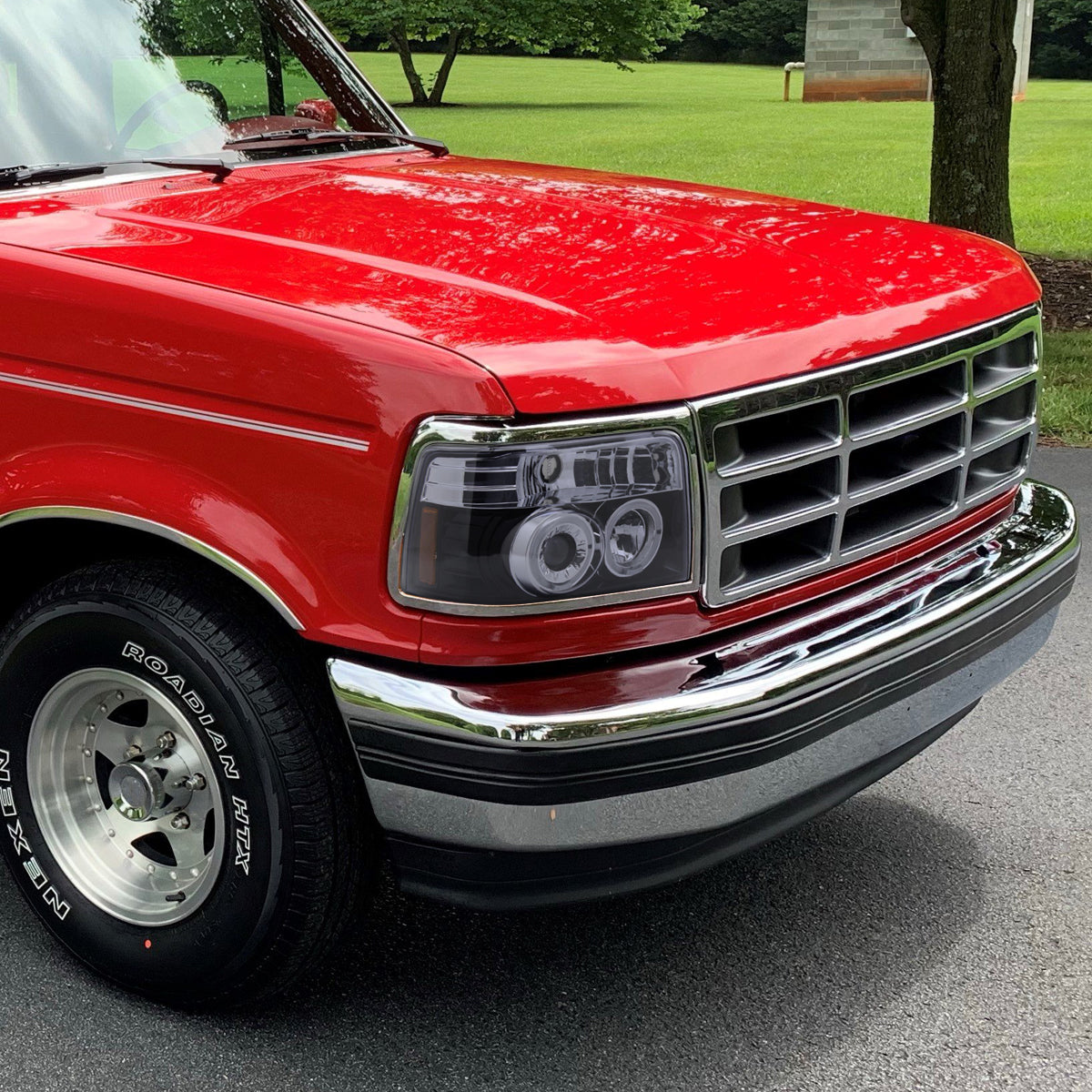 1992-1996 Ford F-150 F-250 F-350 Bronco Dual Halo Projector Headlights (Glossy Black Housing/Smoked Lens)