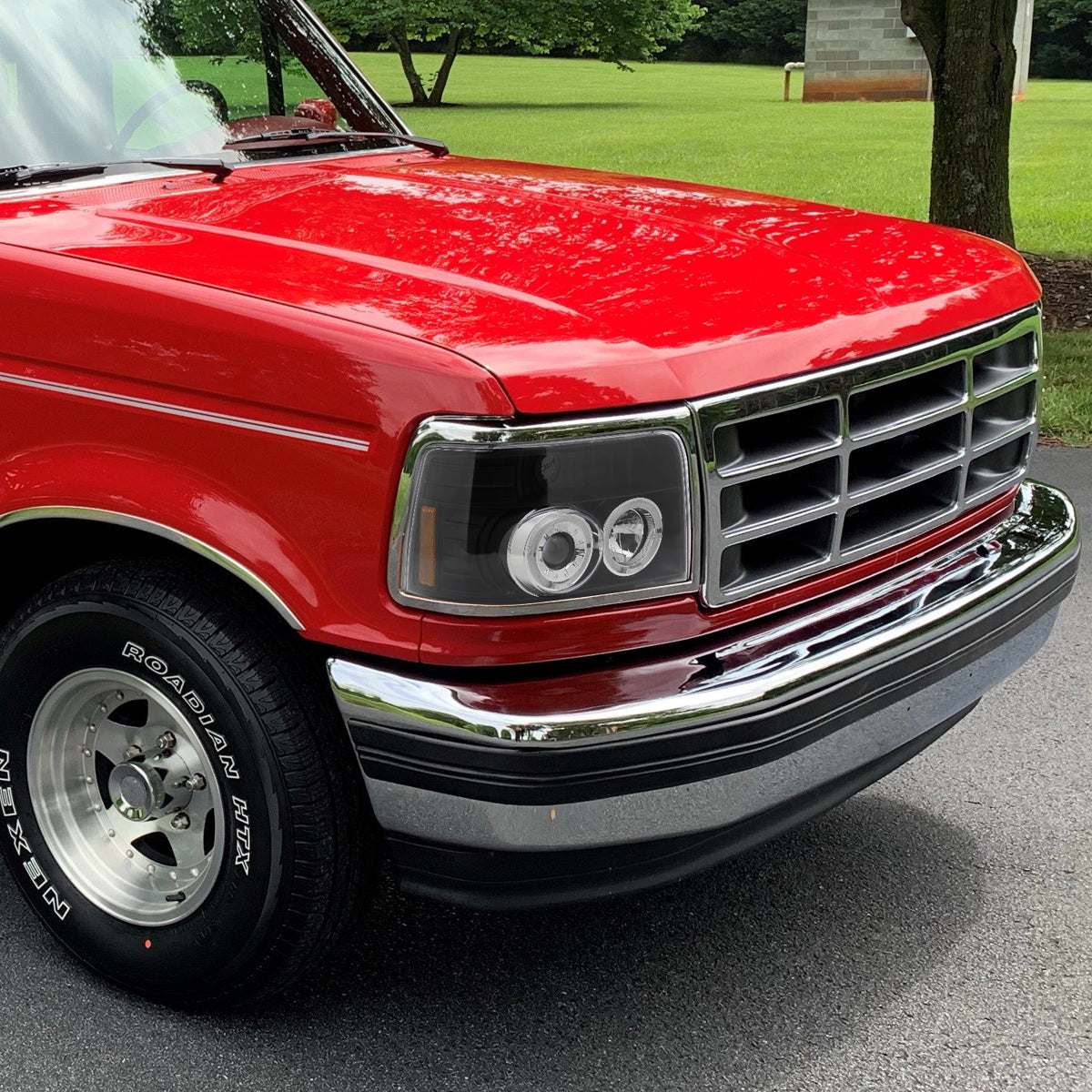 1992-1996 Ford F-150 F-250 F-350 Bronco Dual Halo Projector Headlights - V2 (Matte Black Housing/Clear Lens)