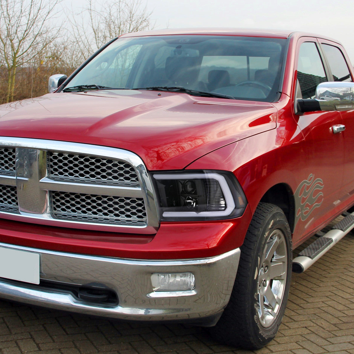 2009-2018 Dodge RAM 1500 / 2019-2021 RAM Classic / 2010-2018 RAM 2500 3500 LED C-Bar Projector Headlights (Jet Black Housing/Clear Lens)