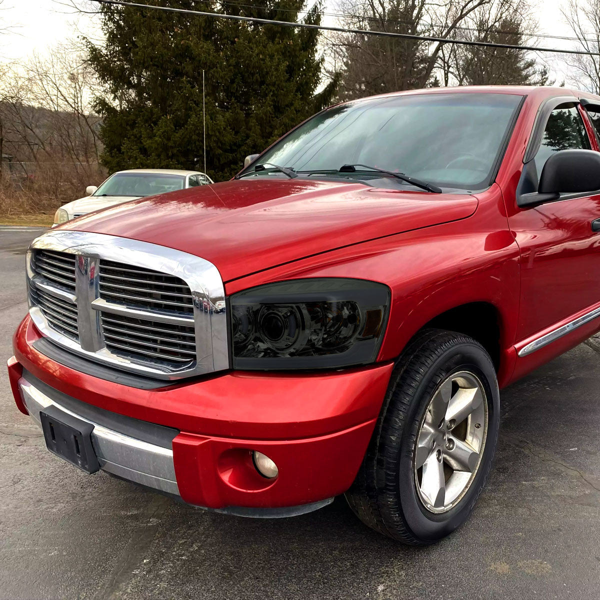 2006-2008 Dodge RAM 1500/ 2006-2009 Dodge RAM 2500/3500 LED Tube Projector Headlights (Chrome Housing/Smoked Lens)