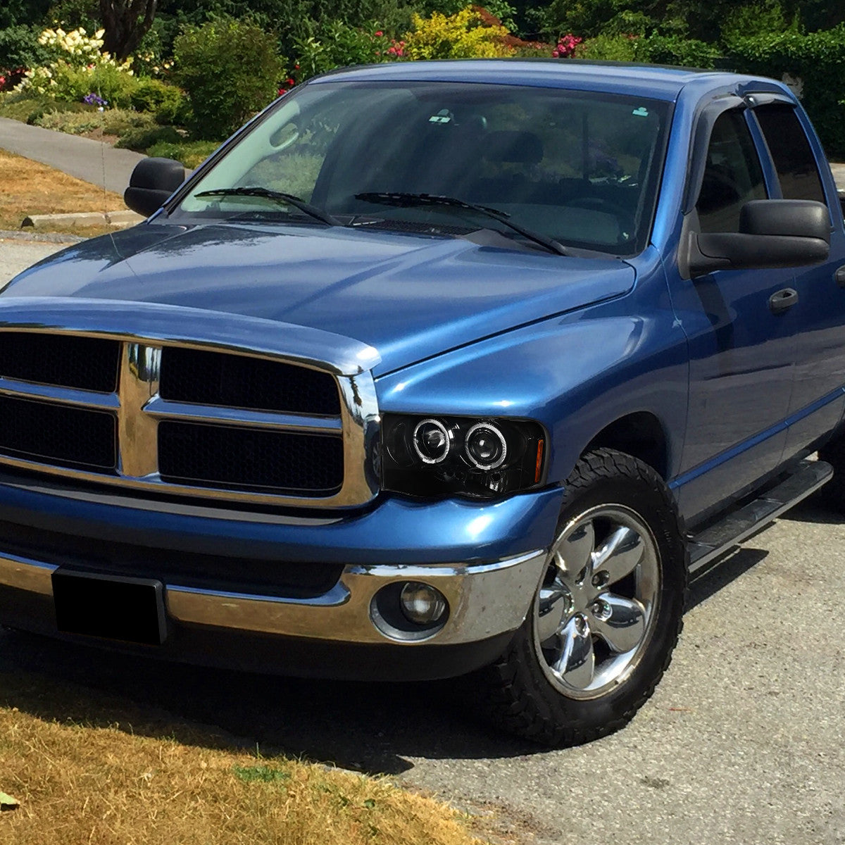 2002-2005 Dodge RAM 1500/ 2003-2005 RAM 2500 3500 Dual Halo Projector Headlights (Jet Black Housing/Clear Lens)