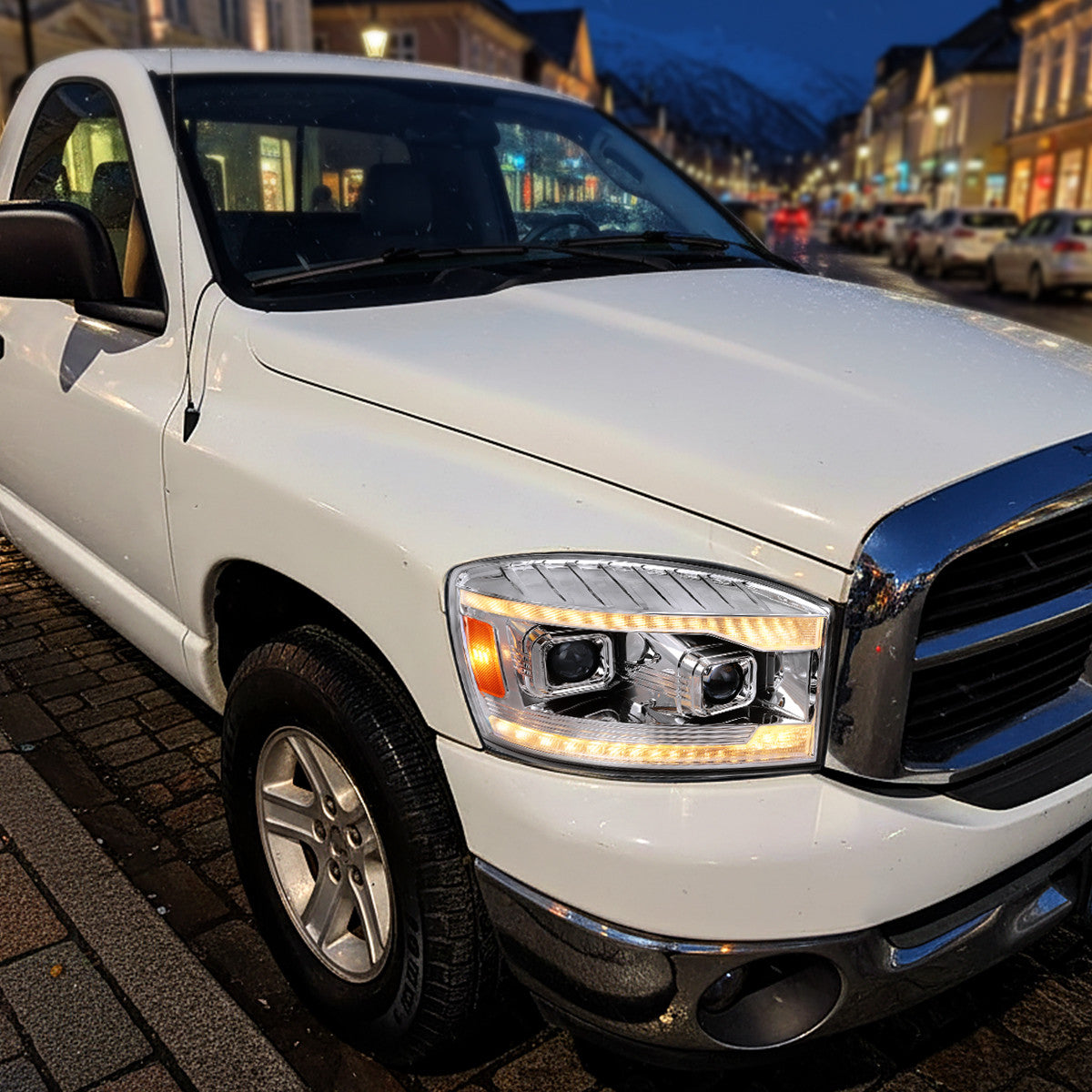 2006–2008 Dodge RAM 1500 / 2006–2009 RAM 2500 3500 Projector Headlights with Switchback Amber LED Strips, Sequential Turn Signals, DRL & Startup Animation (Chrome Housing / Clear Lens)