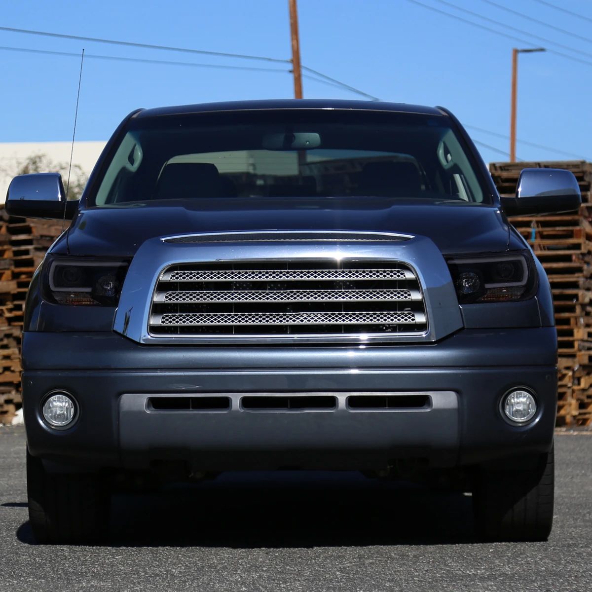 2007-2013 Toyota Tundra/ 2008-2017 Sequoia LED C-Bar Projector Headlights (Glossy Black Housing/Smoked Lens)