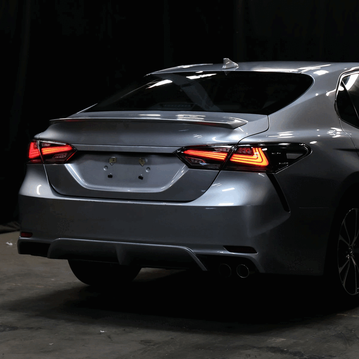 2018-2022 Toyota Camry LED Tail Lights w/ Sequential Signal Lamps (Glossy Black Housing/Smoked Lens)