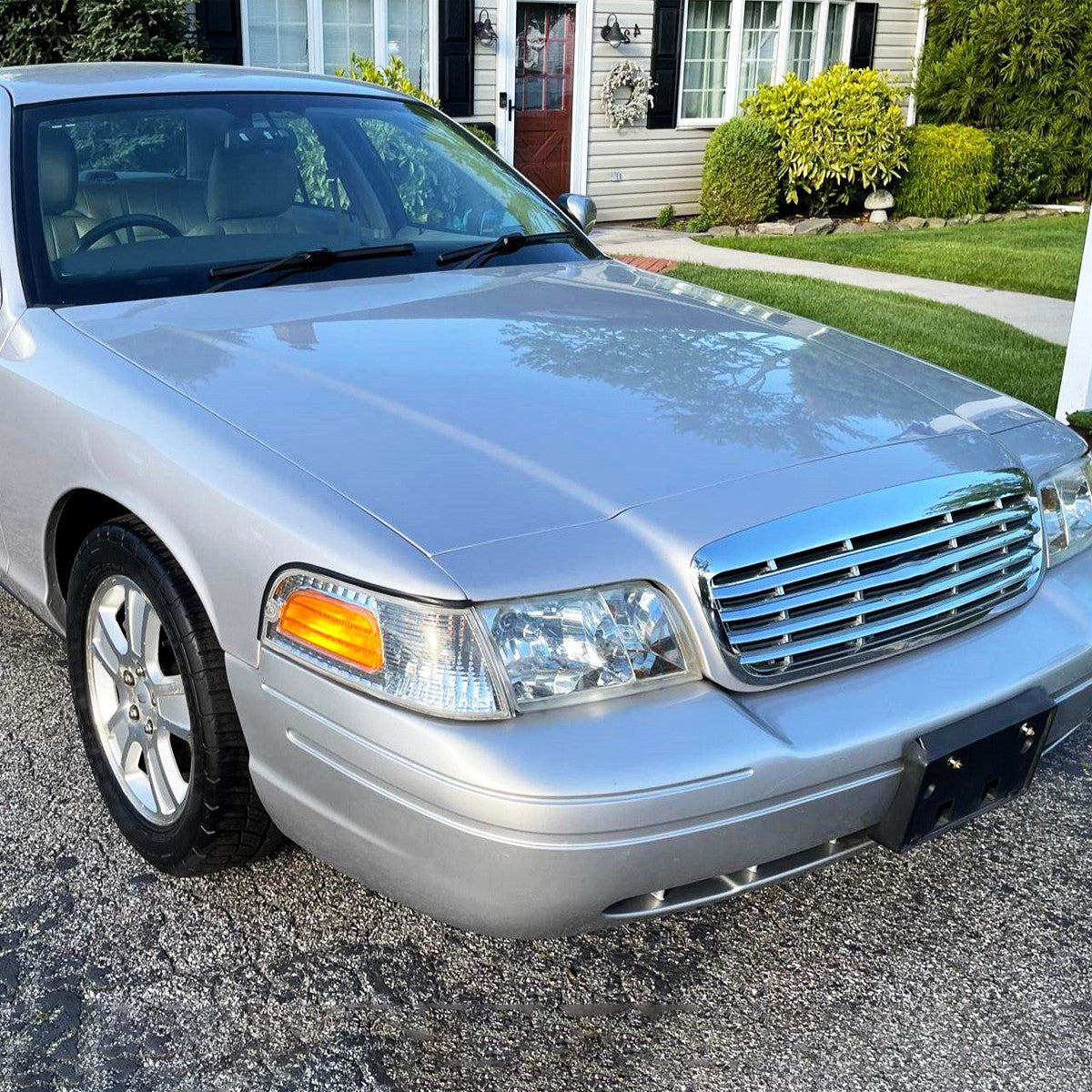 1998-2011 Ford Crown Victoria Factory Style Headlights (Chrome Housing/Clear Lens)